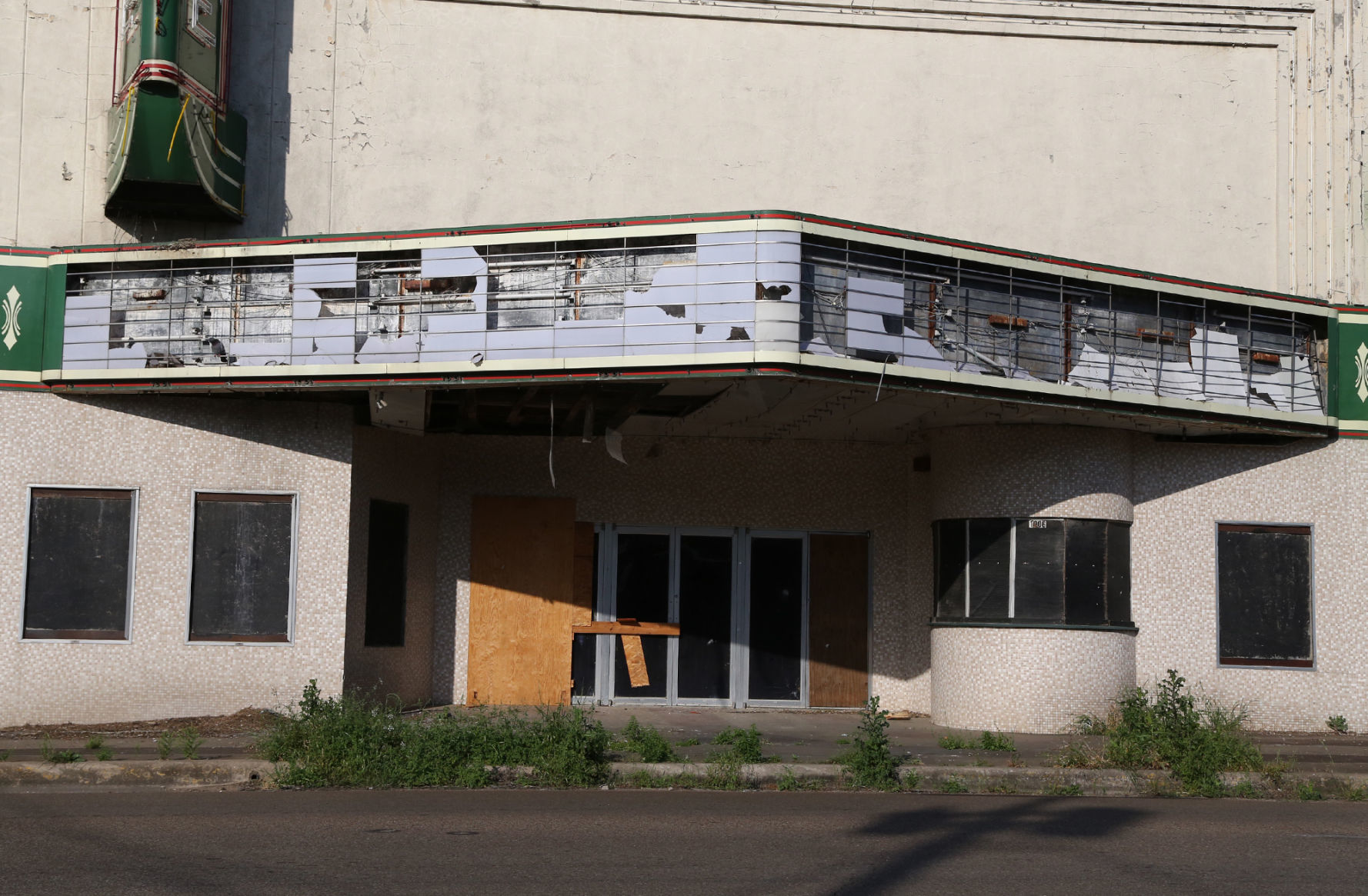 25 street theater